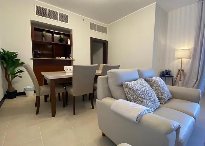 Marina Deluxe 2, Family Only